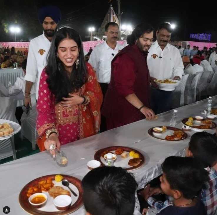 Ambani-family-organised-food-service-at-pre-wedding