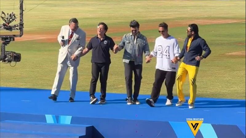 Ram Charan, Akshay Kumar dance to 'Naatu Naatu' with Sachin Tendulkar In ISPL